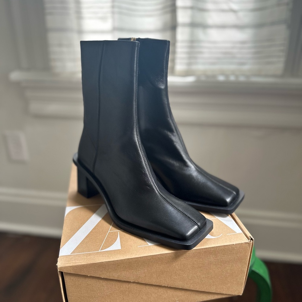 NWT Zara Black LEATHER Block Heel Boots Size 7US/37EU